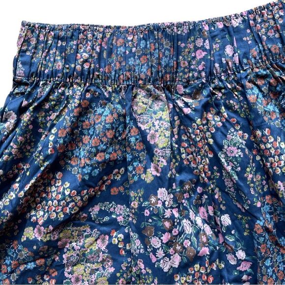 H&M Cotton Floral Skirt Size Medium - Picture 2 of 7